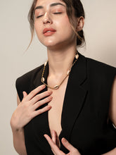 Subtle Gleam Necklace